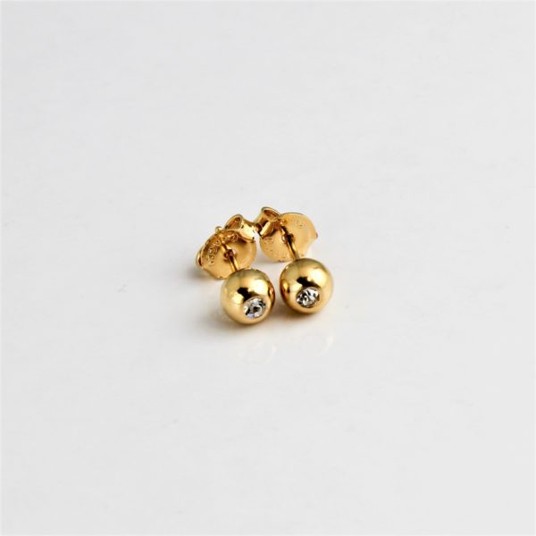 Aretes Vale med